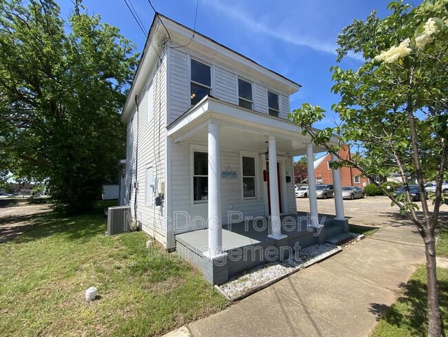 Foto del edificio - 425 Elm Street