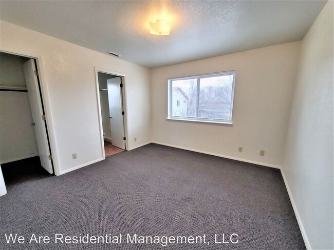 Building Photo - 302 S Verde St