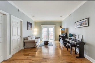 Building Photo - 85 Broadway