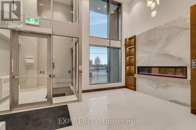 Building Photo - 2782 Barton St E