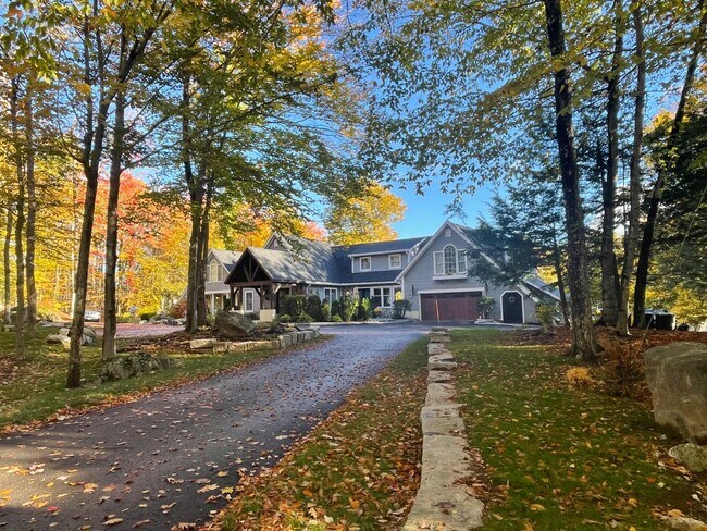 Foto del edificio - 128 Alton Mountain Rd