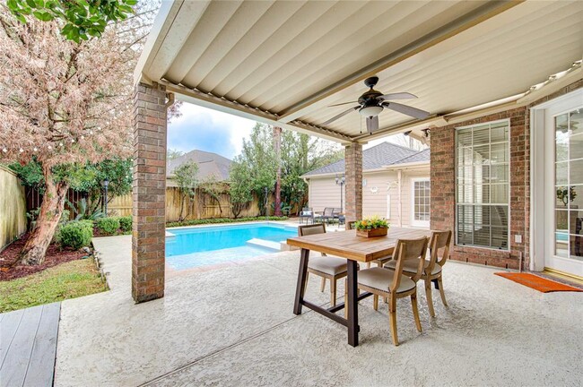 Building Photo - 13515 N Tracewood Bend
