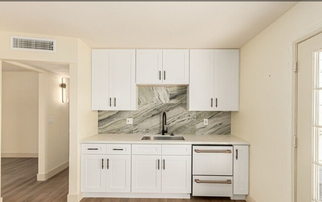 Foto del edificio - 12613 N 29th Ave