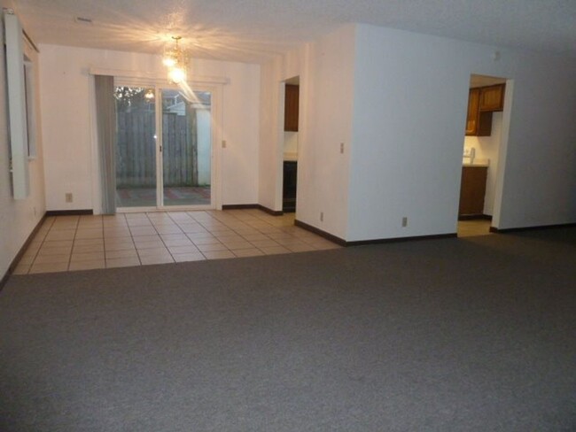 Foto del edificio - Single Level Home in McKinelyville- Dog Fr...