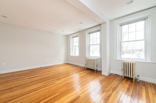 Building Photo - 276 Chestnut Hill Ave
