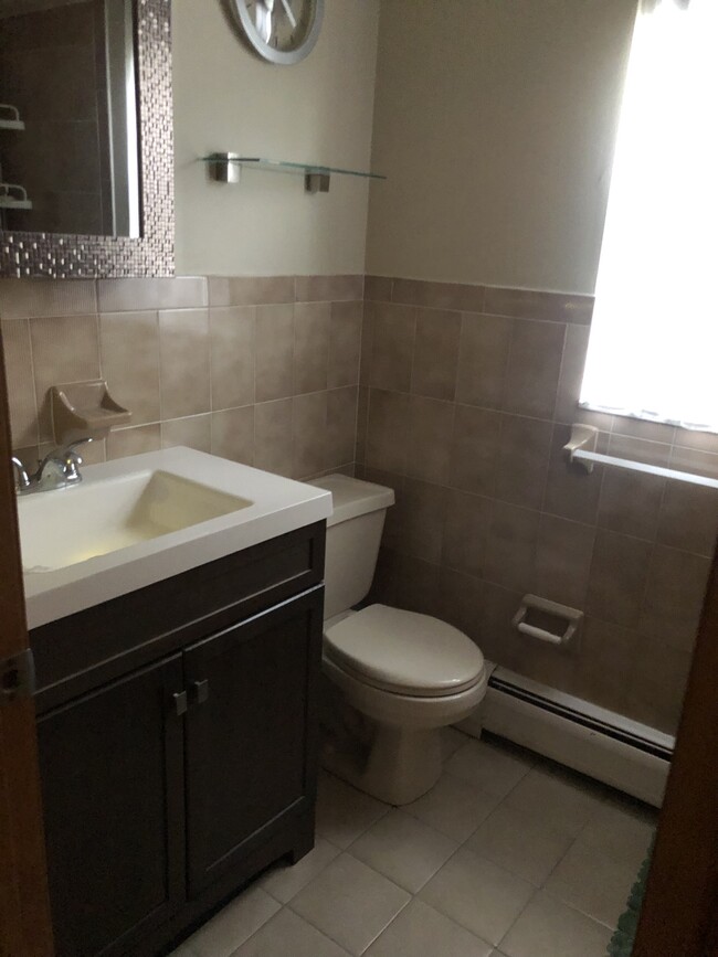 Master bathroom - 431 73rd St