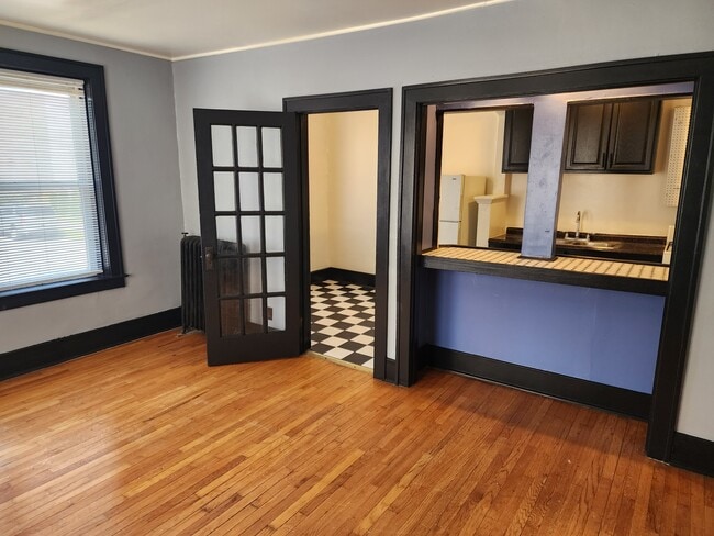 Building Photo - The Rochelle aka Fourth Willis