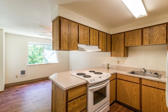 Interior Photo - Timberline Apartments
