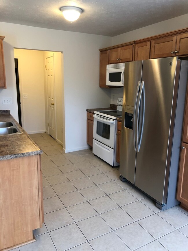 Building Photo - 41 Arthurian Way