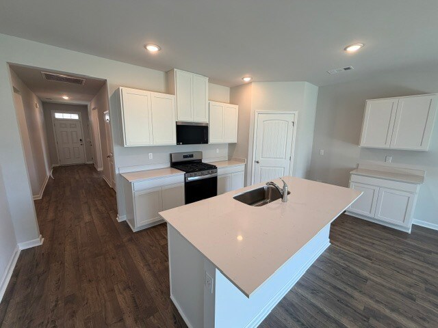 Foto del edificio - 5449 Conifer Ln