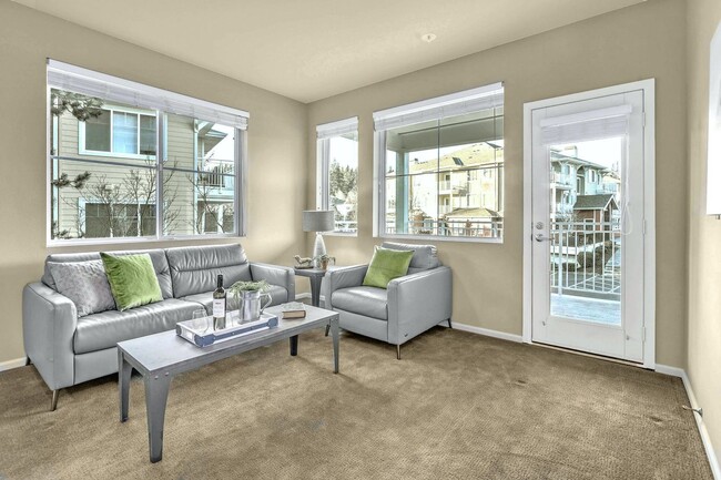 Building Photo - Charming 1 Bedroom Sammamish Condo