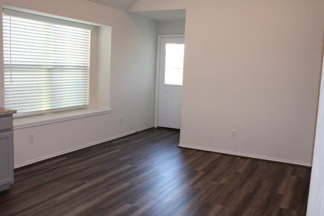 Building Photo - 9810 Copper Ranch Trail
