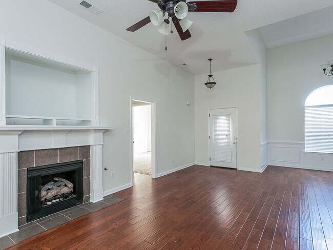 Building Photo - 6768 Jessie Hoyt Dr
