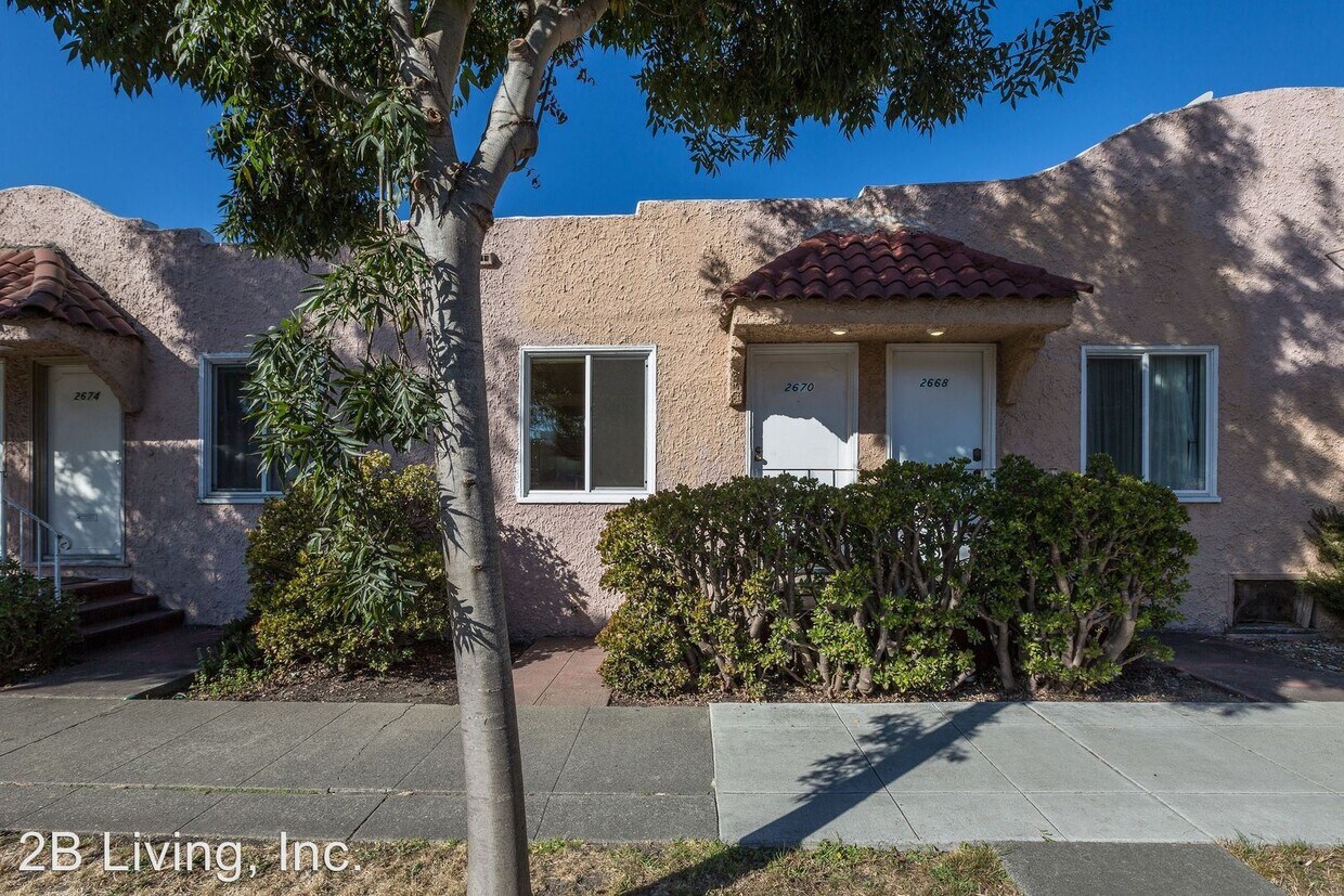 Primary Photo - 2674 Sacramento St