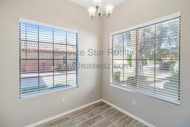 Building Photo - 2586 E Riviera Dr