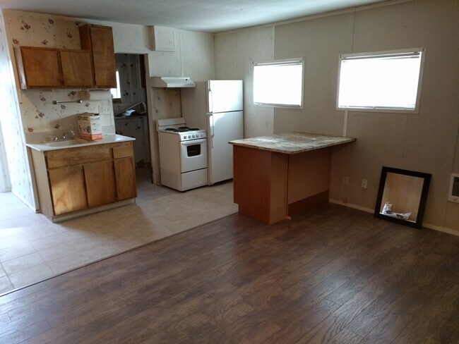 Building Photo - Private Studio Apartment