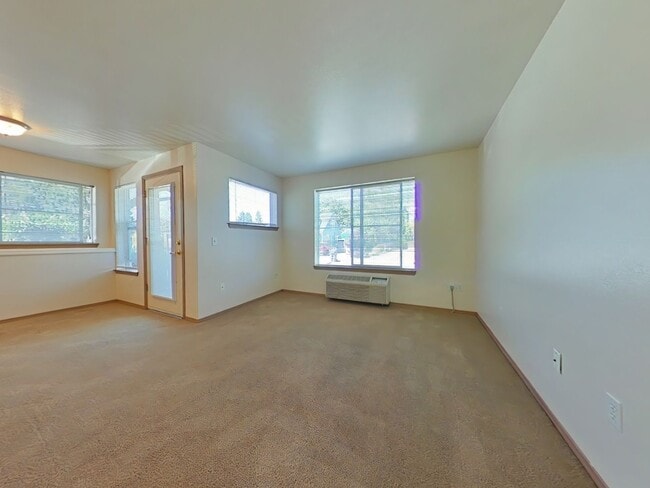 Building Photo - 1 Bedroom Apartment ~ Close to Campus