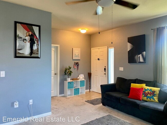 Building Photo - 4 br, 3.5 bath House - 1713 WHITAKER