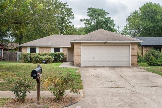 Building Photo - 6505 Clubway Ln