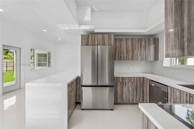 Foto del edificio - 1581 Normandy Dr