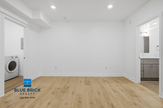 Building Photo - 5312 Corteen Pl