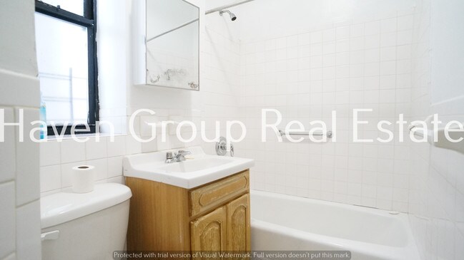 Building Photo - 2825 Grand Concourse