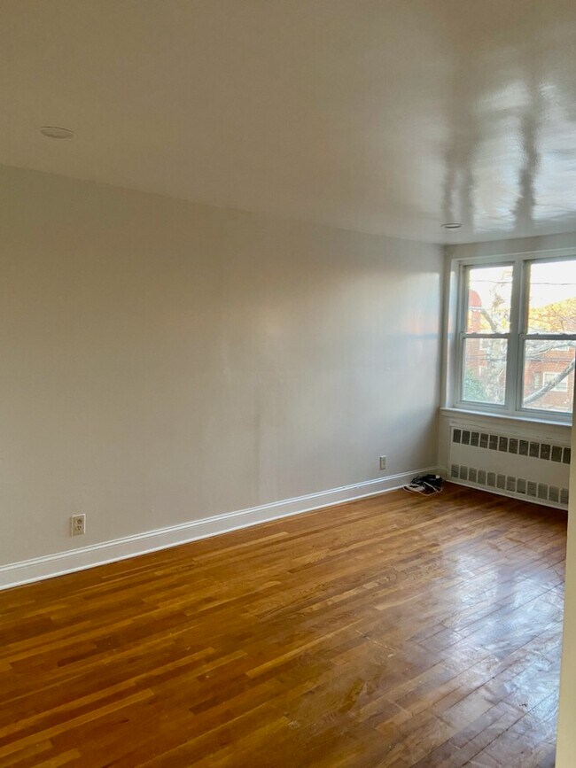 Foto del edificio - 1170 E 85th St