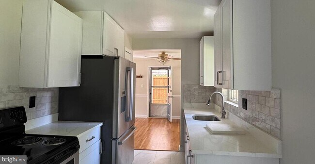 Building Photo - 7401 Camp Alger Ave