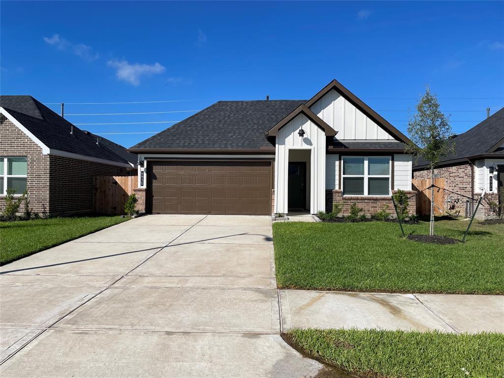Primary Photo - 4930 Edgewood Dr