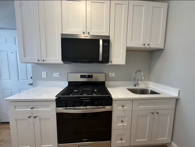 Stainless Steel Appliances and Quartz Countertops - 1507 W Schreiber Ave