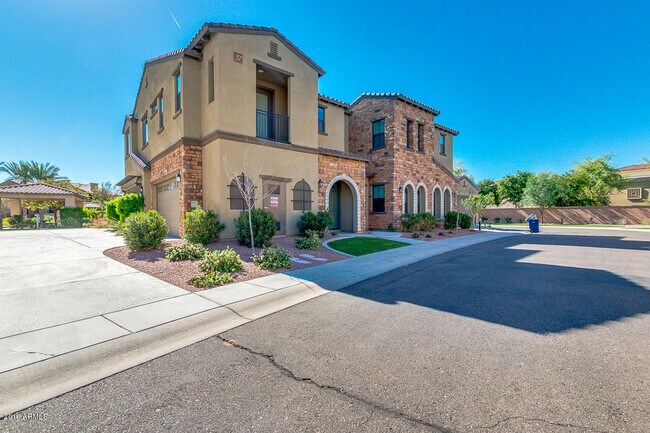 Building Photo - 4777 S Fulton Ranch Blvd