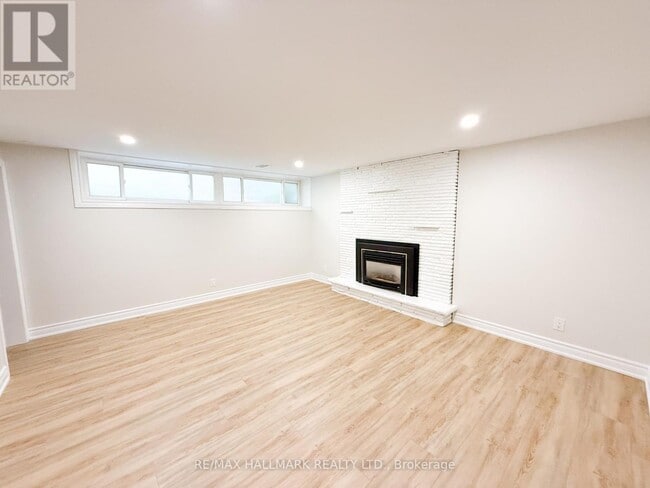 Building Photo - 82 Norden Crescent