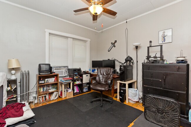 Foto del edificio - 3907 W Barry Ave