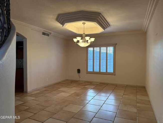 Building Photo - 317 Zenith Dr