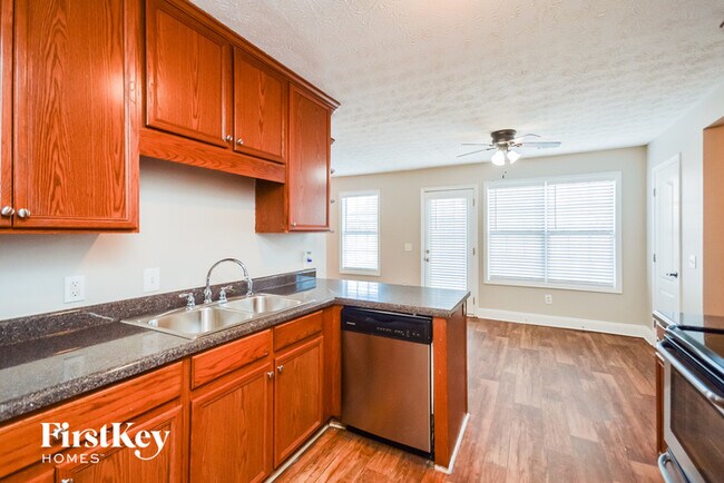 Foto del edificio - 1601 Whitehill Way