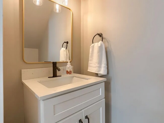 Foto del edificio - 3 Bedroom /2.5 Bathroom/ Listing by GMPS/ Lebanon