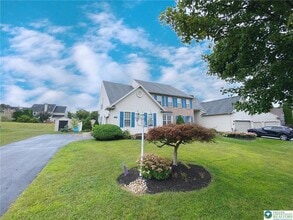 Building Photo - 2150 Rolling Meadow Dr