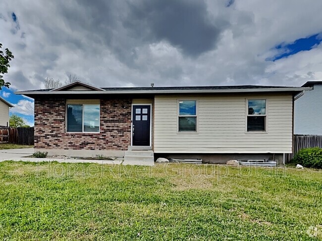 Building Photo - 5394 Cadenza Dr