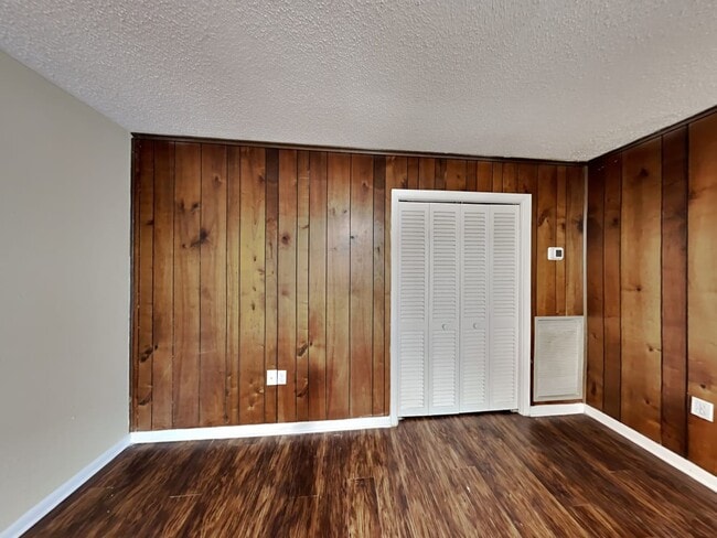 Building Photo - 4830 S Gachet Blvd
