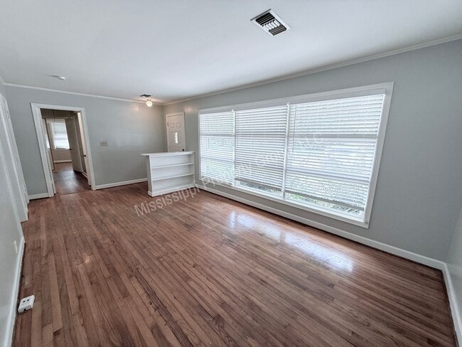 Building Photo - 3BR/2BA For Rent