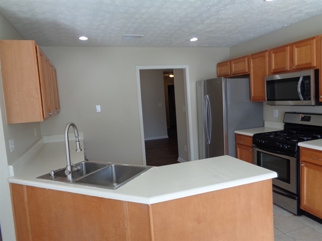 Foto del edificio - 840 James Ridge Dr