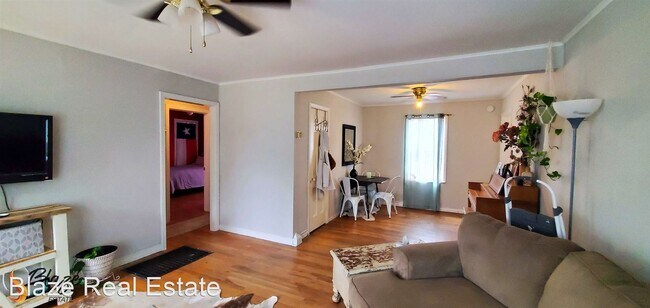 Building Photo - 2 br, 1 bath House - 4120 Lipscomb