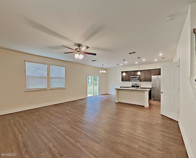 Building Photo - 3 br, 2.5 bath House - 8638 Highfield Avenue