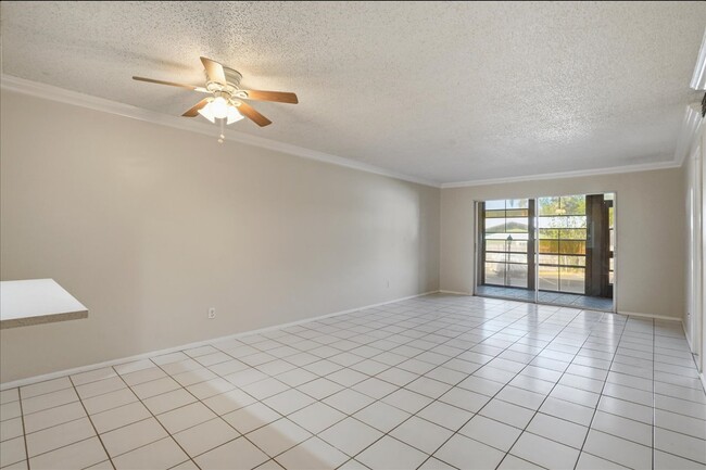 Building Photo - 3700 S Osprey Ave