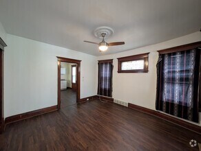 Building Photo - 108 Urban St