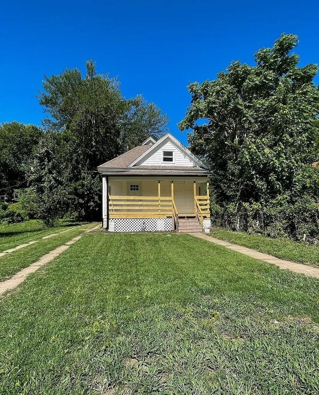 Building Photo - 3622 Highland Ave