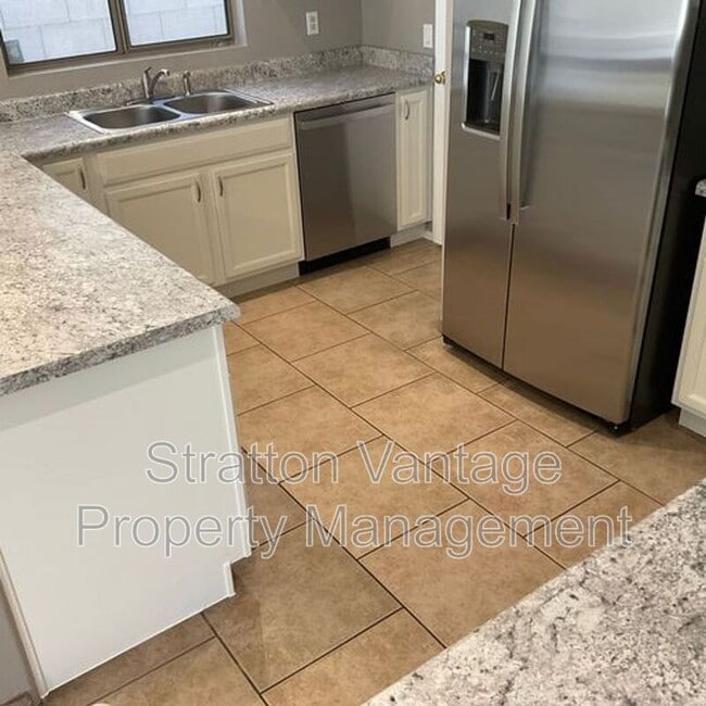Foto del edificio - 10646 W Alvarado Rd