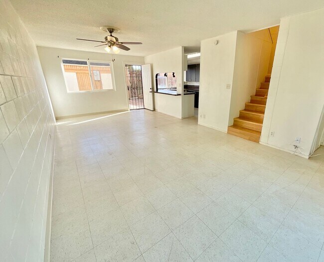 Foto del edificio - 3 Bedroom, 1.5 Bath, 2 Assigned Parking, P...