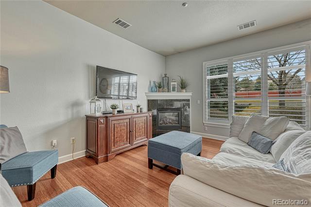 Building Photo - 5677 S Park Pl