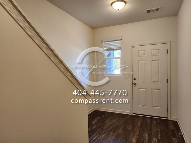 Building Photo - 2365 Camden Oak Way